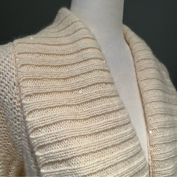 NEW Alice + Olivia Wool Cashmere Classic Timeless Layering Cardigan Sweater NWT - Picture 9 of 16